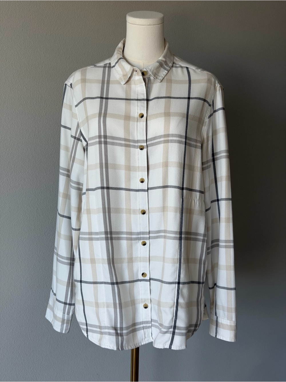 Jacks Girlfriend Flannel Plaid Button-Down Shirt Women - M